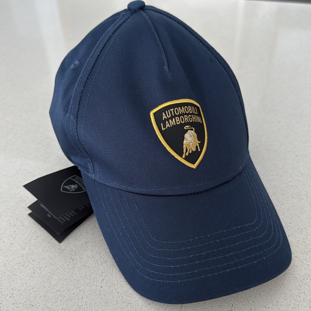 ✨AUTHENTIC✨ Lamborghini Shield Logo Baseball Hat
